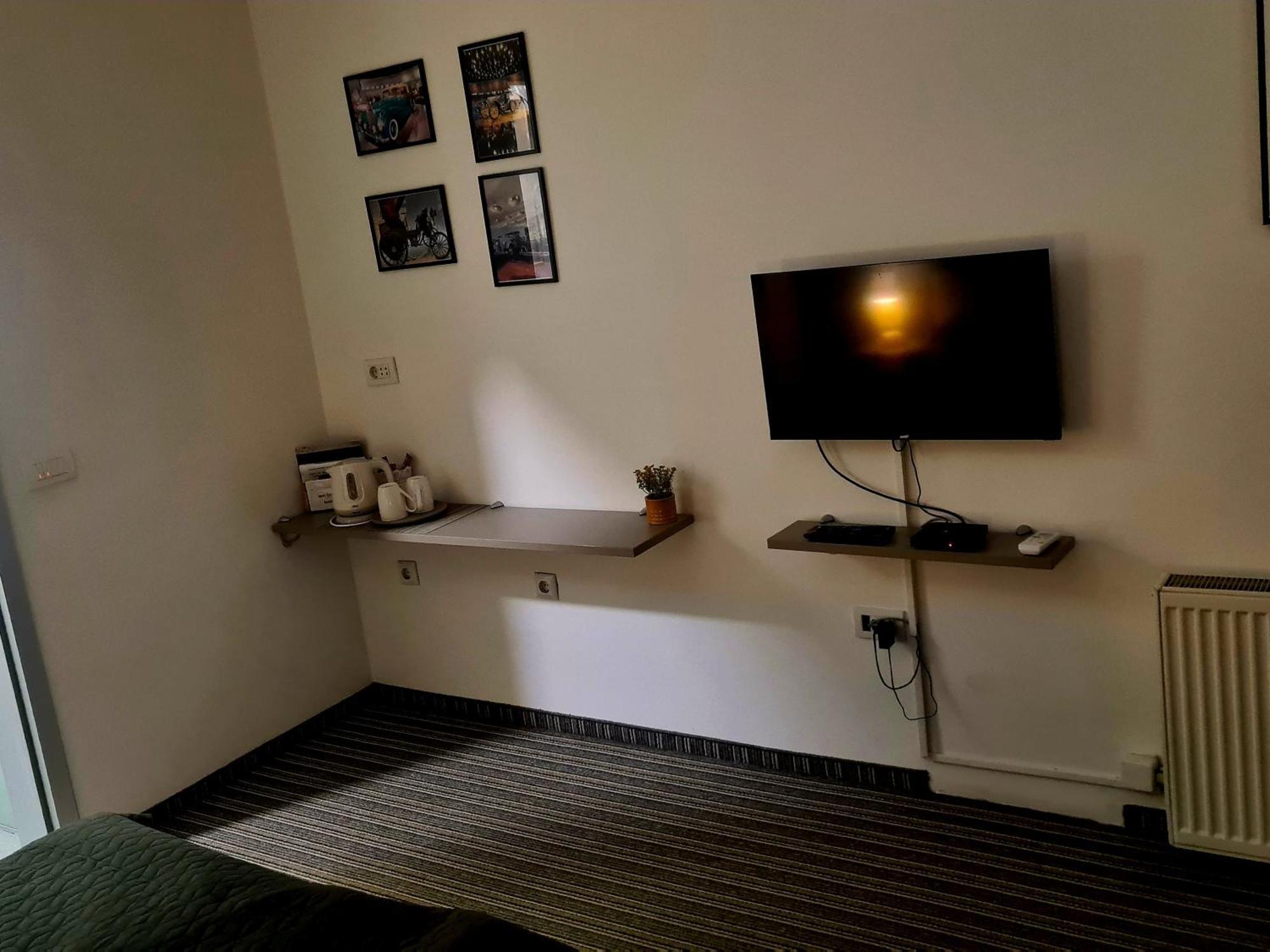Bonitos, Sobe-Rooms Slavonski Brod Dış mekan fotoğraf